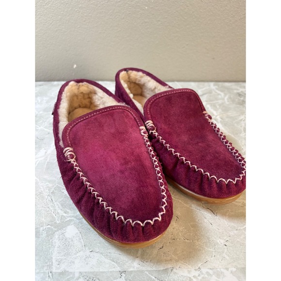 LL Bean Womens Wicked Good Slipped Moccasin Slippers Burgundy Shearling Sz 11 M - Picture 1 of 8